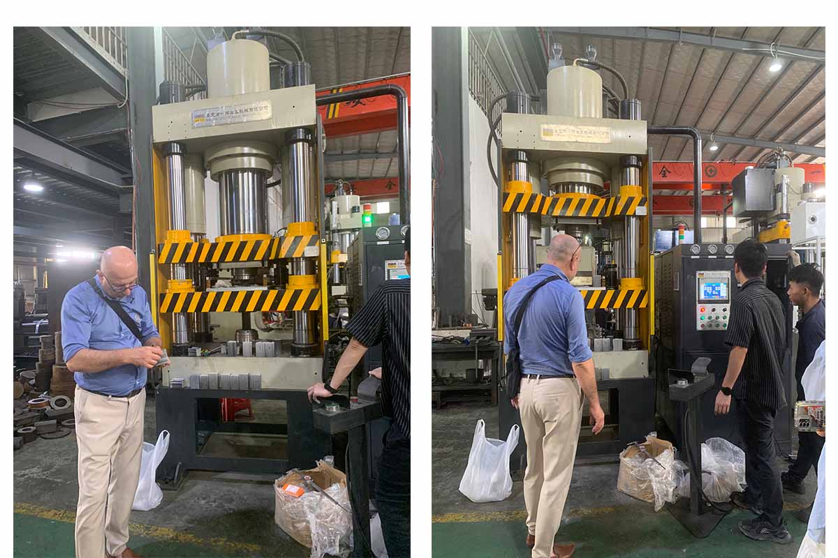 土耳其客戶驗收400噸粉末機(jī)